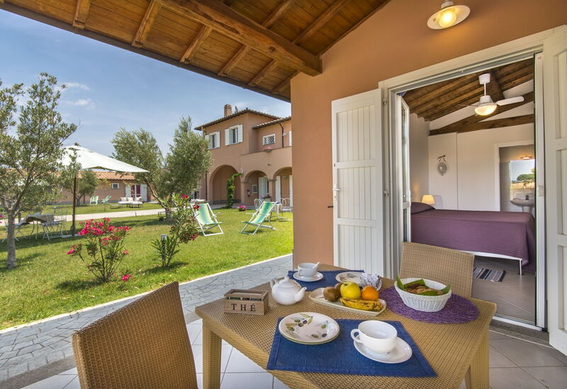 Villa Marina Velca: villa-marina-velca-tarquinia-villa-external