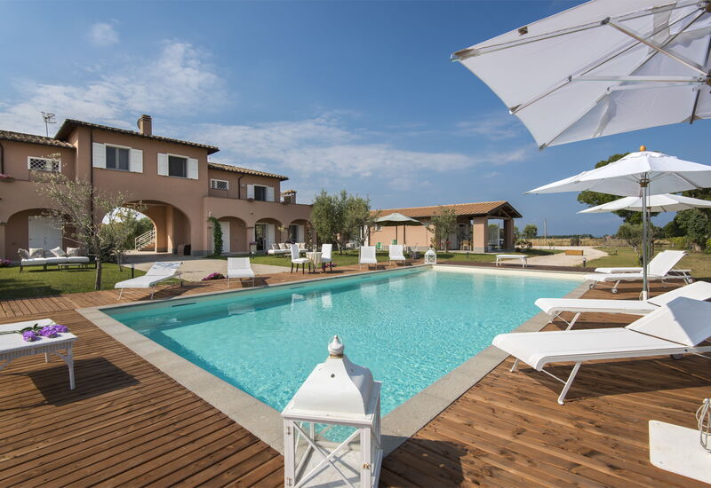 Villa Marina Velca: villa-marina-velca-tarquinia-villa-pool