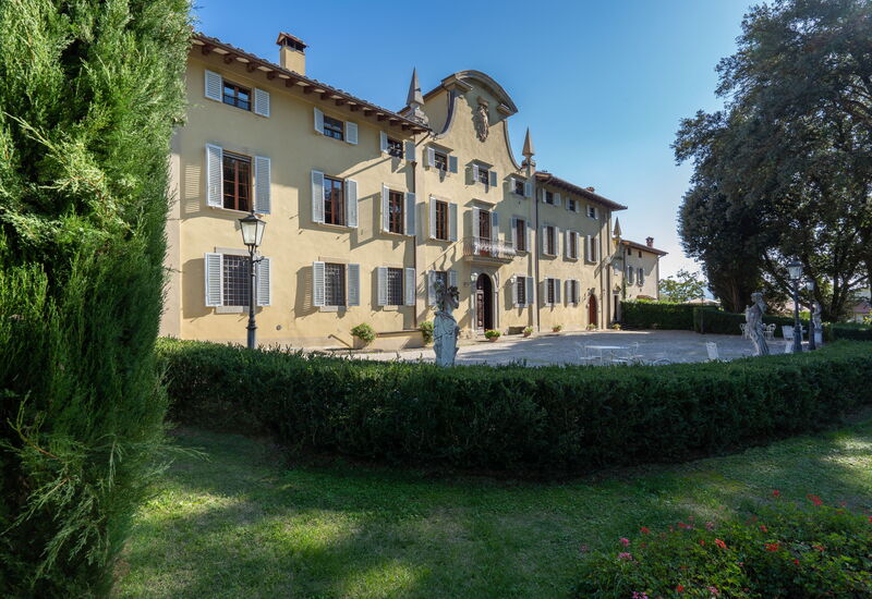 Villa Dei Marchesi: Building Exterior