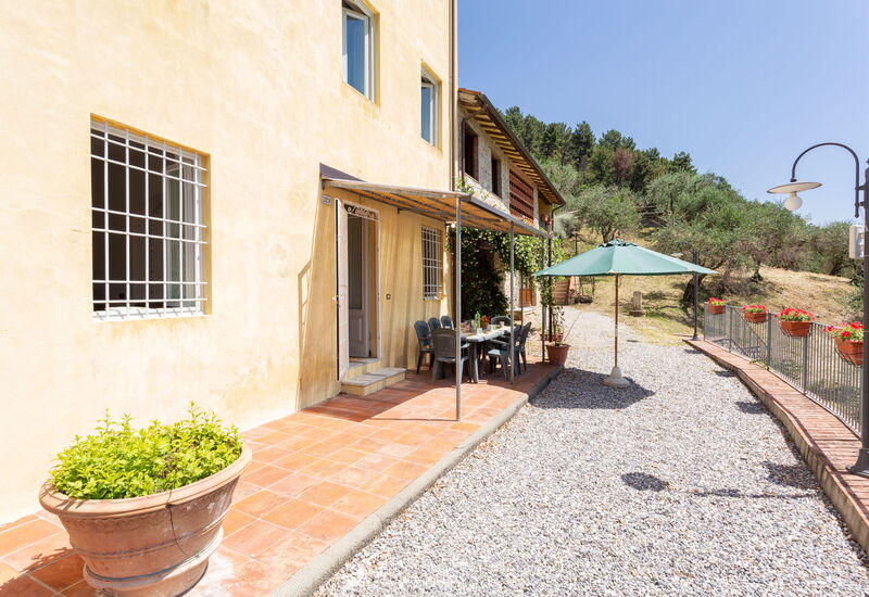 Villa Dante: Balcony / Terrace / Patio