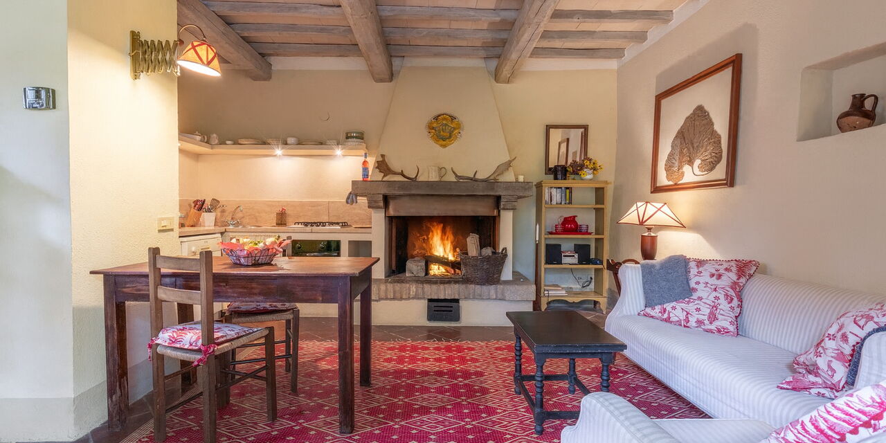 Casa Di Lilli: Autumn, Kitchen, Living Room, Spring, Summer