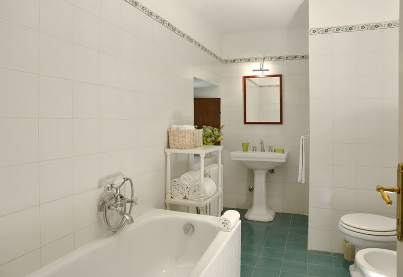 Casa Di Lilli: Autumn, Bathroom, Spring, Summer