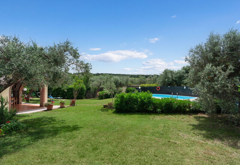 Villa i Cipressi: Building Exterior, Garden, Pool, Summer