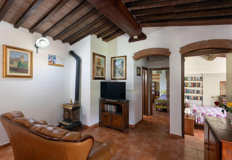 Villa i Cipressi: Bedroom, Living Room, Summer