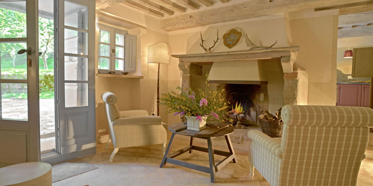 Casa Di Giulio: Autumn, Living Room, Spring, Summer