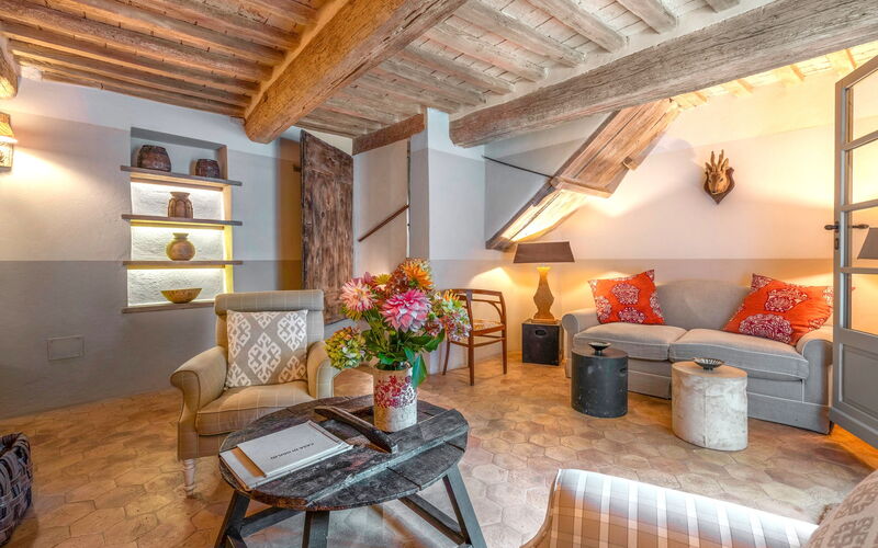 Casa Di Giulio: Autumn, Living Room, Spring, Summer