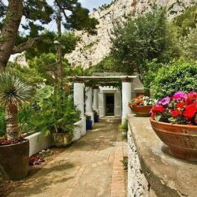 Villa Marina Little Beach: villa-marina-little-beach-capri-villa-external