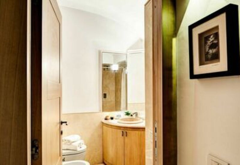 Villa Marina Little Beach: villa-marina-little-beach-capri-villa-bathroom