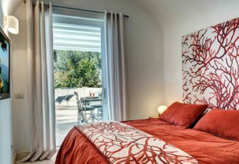 Villa Marina Little Beach: villa-marina-little-beach-capri-villa-bedroom