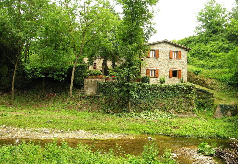 La Ripresa: Building Exterior