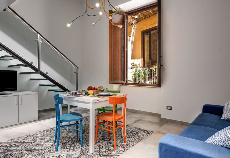 Loft In Sorrento: loft-in-sorrento-apartment-living-room