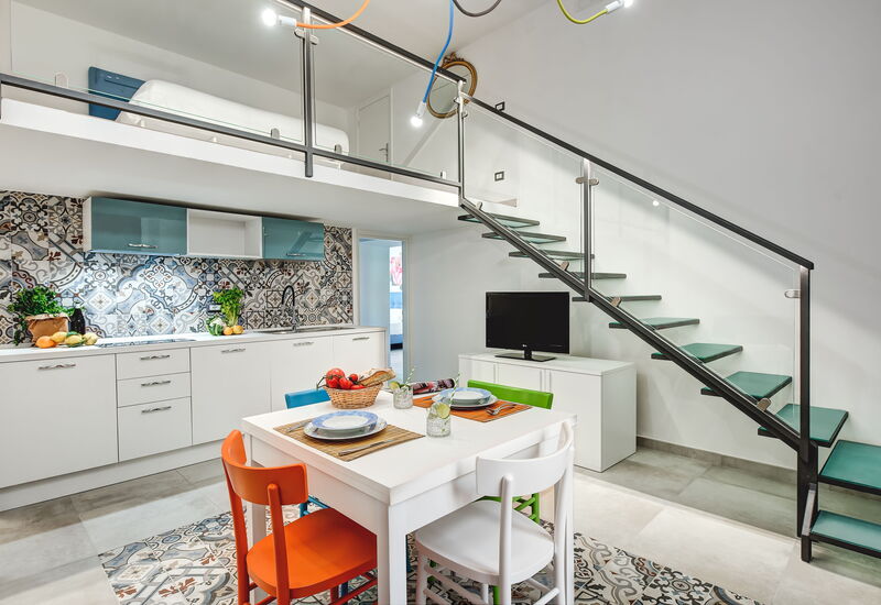 Loft In Sorrento: loft-in-sorrento-apartment-living-room