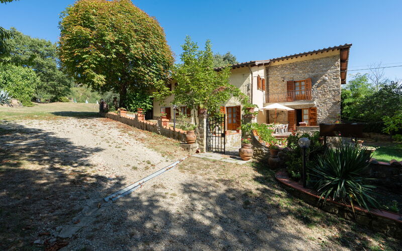 Casa Baco: Building Exterior, Garden, Main Entrance, Summer