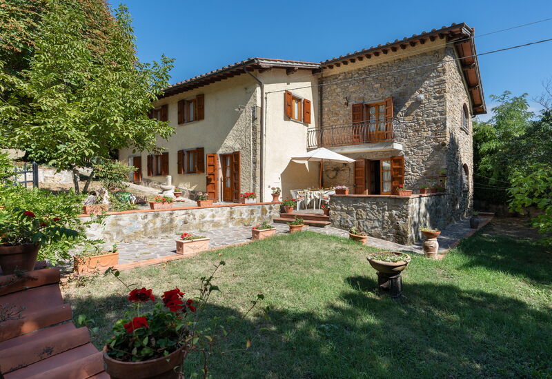 Casa Baco: Autumn, Balcony / Terrace / Patio, Building Exterior, Garden, Main Entrance, Outdoor, Summer, Winter