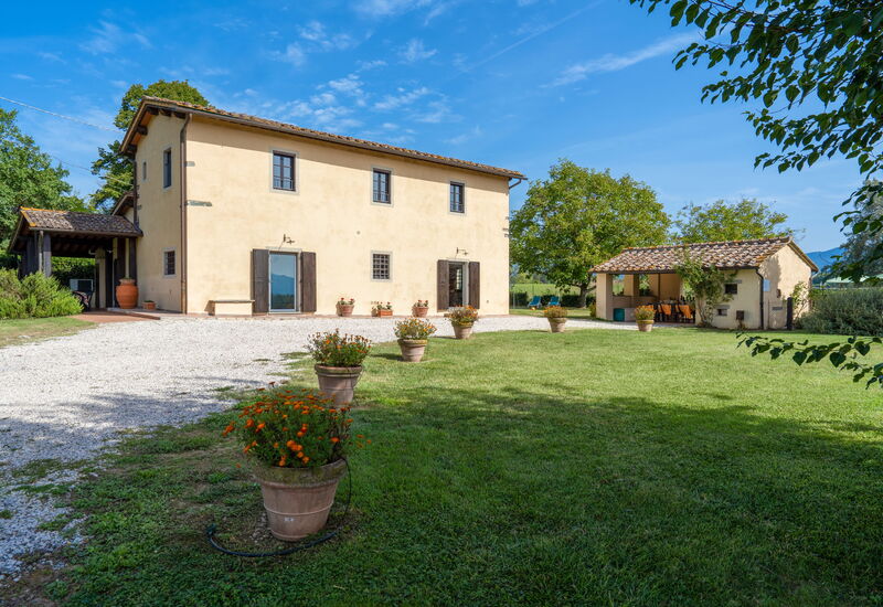 Podere Collina: Building Exterior