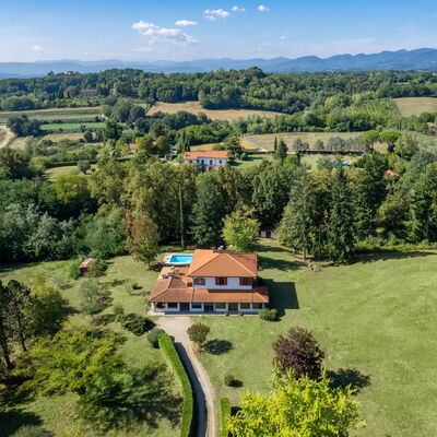 Villa Il Colle: Building Exterior, Pool