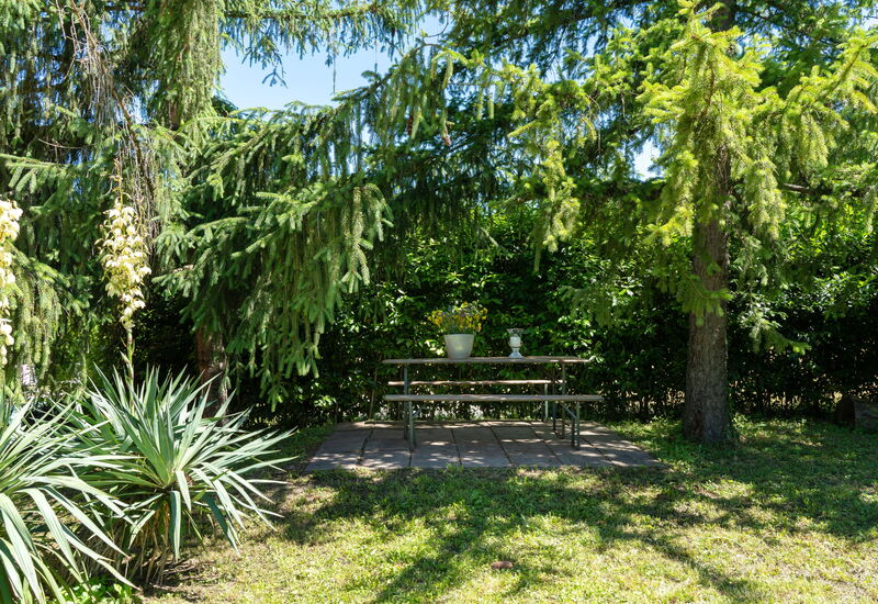 La Casetta: Building Exterior, Garden