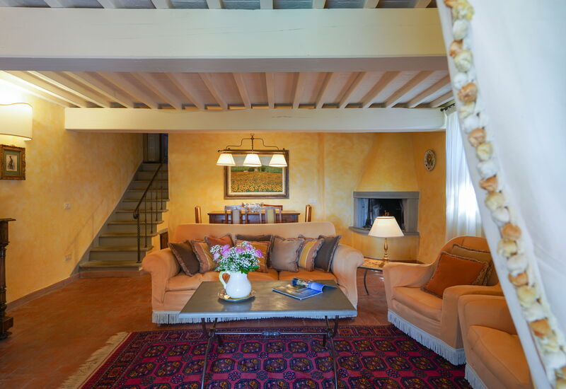 Vista San Lorenzo: Living Room