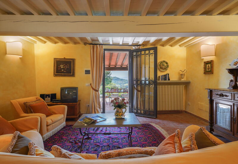 Vista San Lorenzo: Living Room