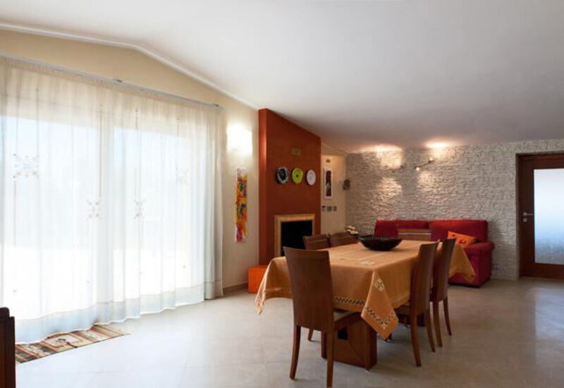 Villa Taranta: Autumn, Living Room, Spring, Summer