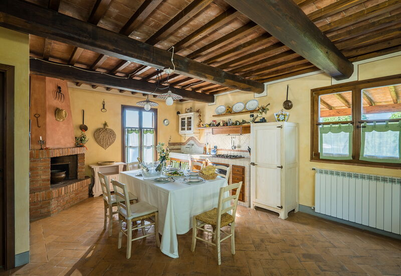 Agriturismo i Colli: Dining Room, Kitchen