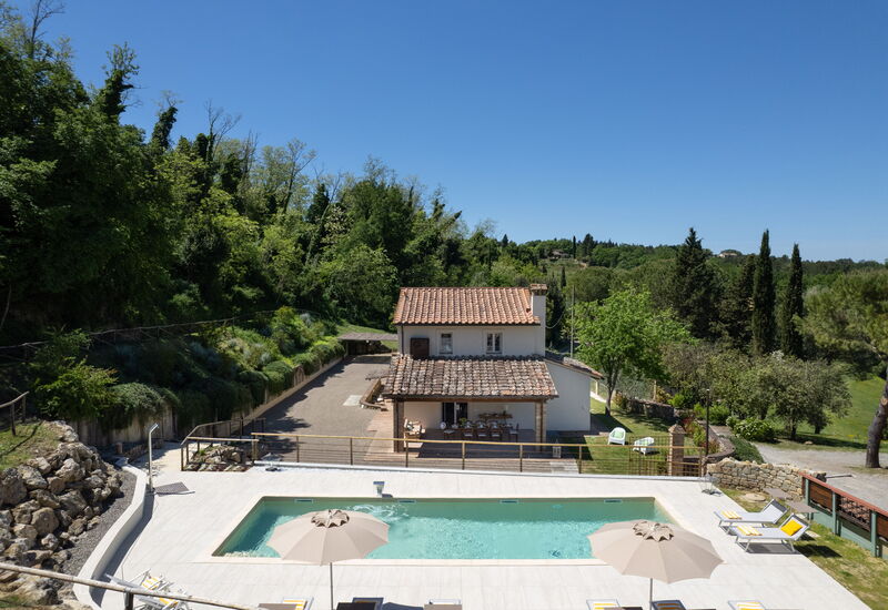 Villa Noemi: Amenities, Autumn, Building Exterior, Garden, Pool, Spring, Summer