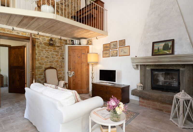 Villa Tramonto: Autumn, Living Room, Spring, Summer