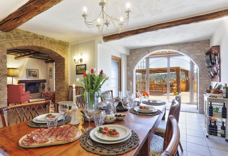 Villa Sunshine: Autumn, Kitchen, Spring, Summer