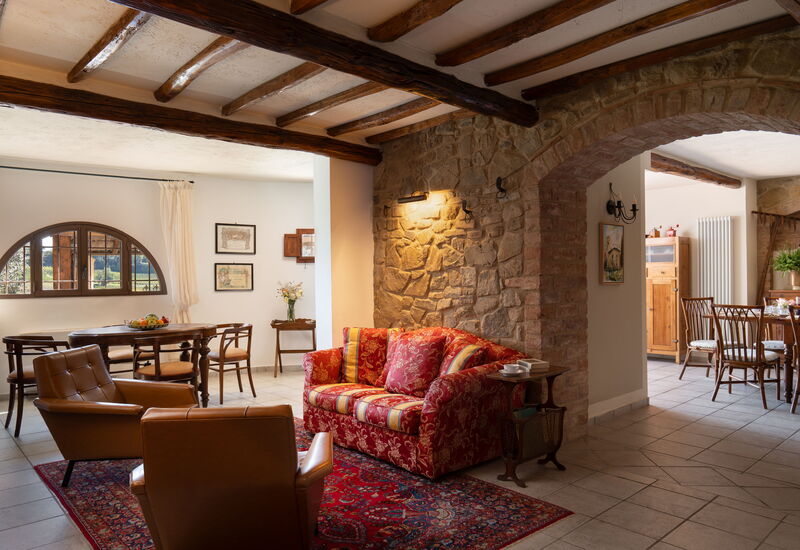 Villa Sunshine: Frühling, Herbst, Sommer, Wohnzimmer