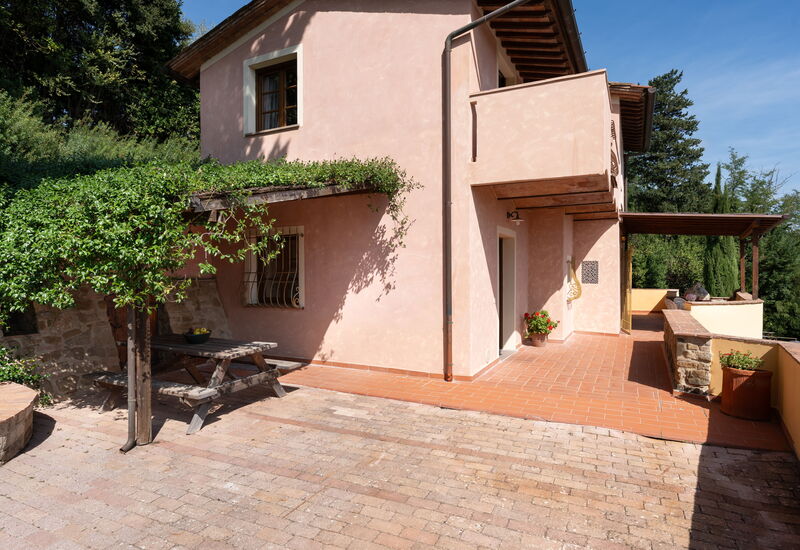 Villa Sunshine: Frühling, Haupteingang, Herbst, Sommer