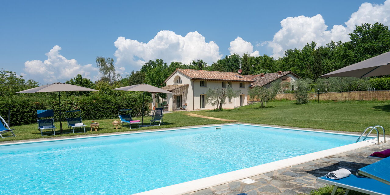 Le Selve: Building Exterior, Outdoor, Pool