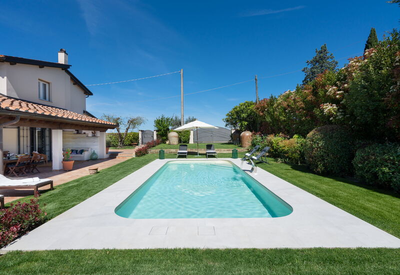 La Capannina Di Pillo: Building Exterior, Outdoor, Pool