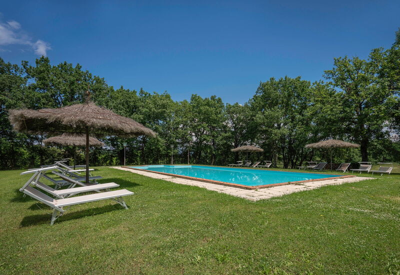 Belvedere - Falceto, Ambra, Toscana: Amenities, Autumn, Building Exterior, Garden, Pool, Spring, Summer