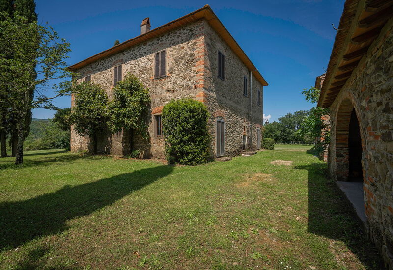 Belvedere - Falceto, Ambra, Toscana: Amenities, Autumn, Building Exterior, Garden, Spring, Summer