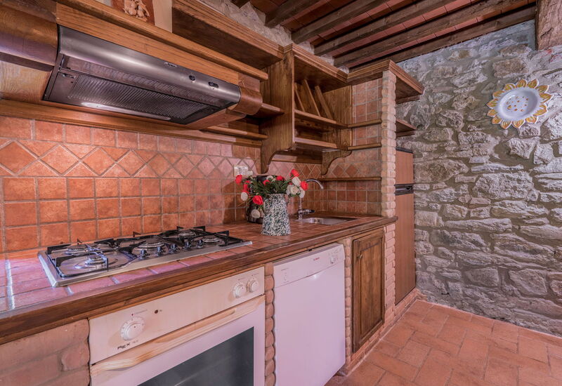 Mulino Al Suono - Badia Agnano, Toscana: Amenities, Autumn, Kitchen, Room Detail, Spring, Summer