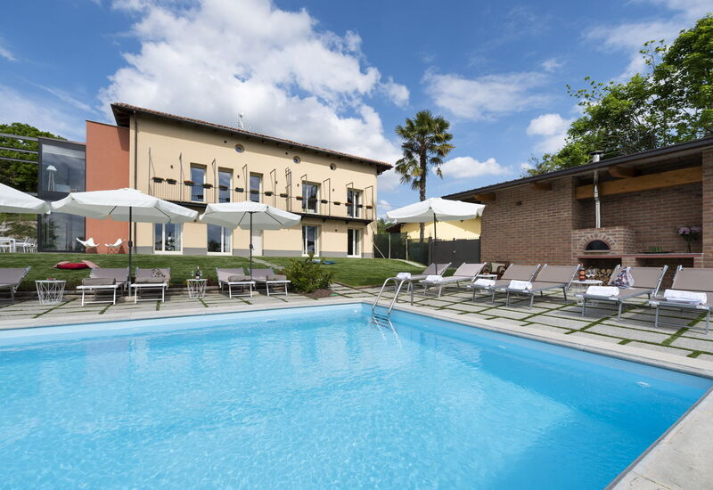 Casa San Grato - Roero - Langhe, Piemonte: Autumn, Building Exterior, Pool, Spring, Summer