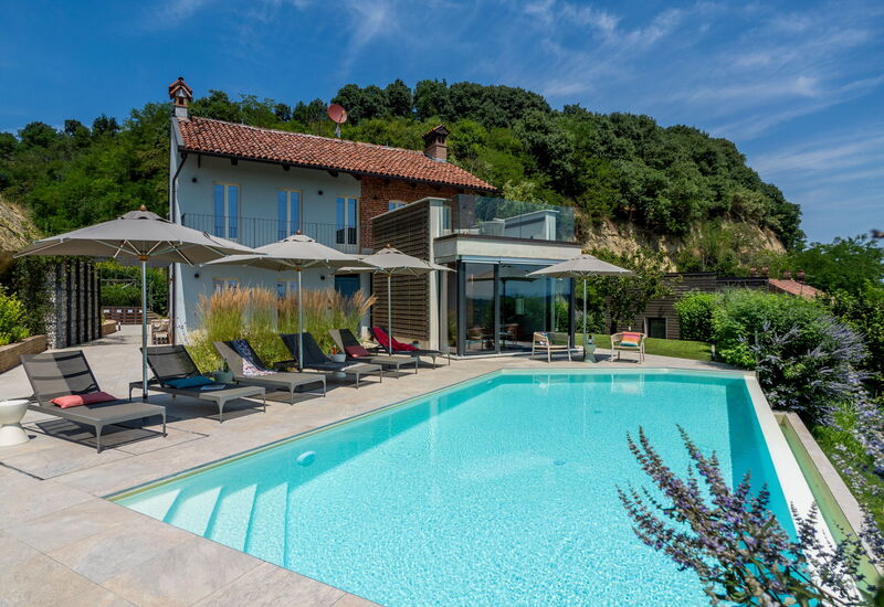 Relais Casa Clara - Roero - Langhe, Piemonte: Autumn, Main Entrance, Spring, Summer