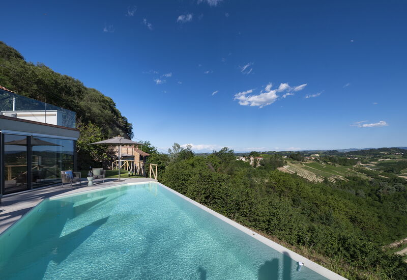 Relais Casa Clara - Roero - Langhe, Piemonte: Autumn, Pool, Spring, Summer