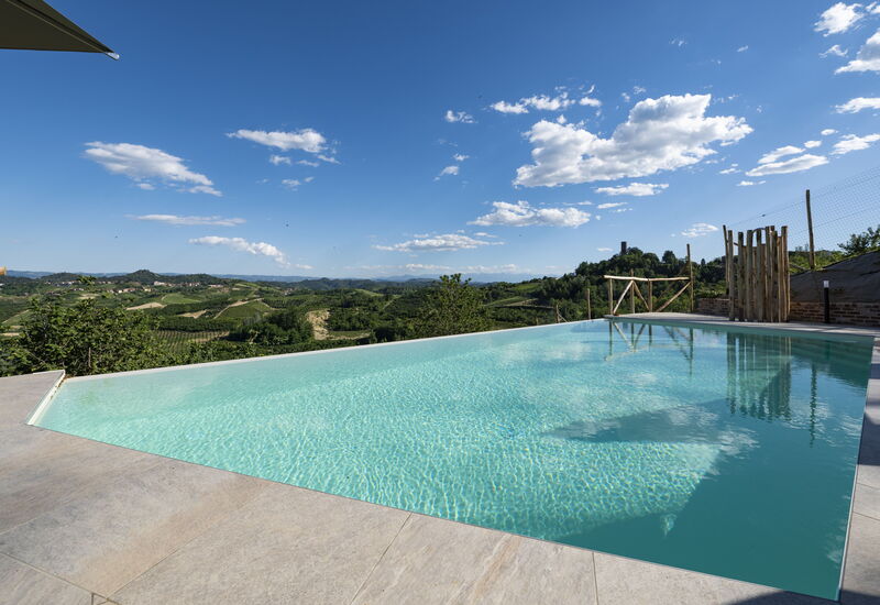 Relais Casa Clara - Roero - Langhe, Piemonte: Autumn, Pool, Spring, Summer