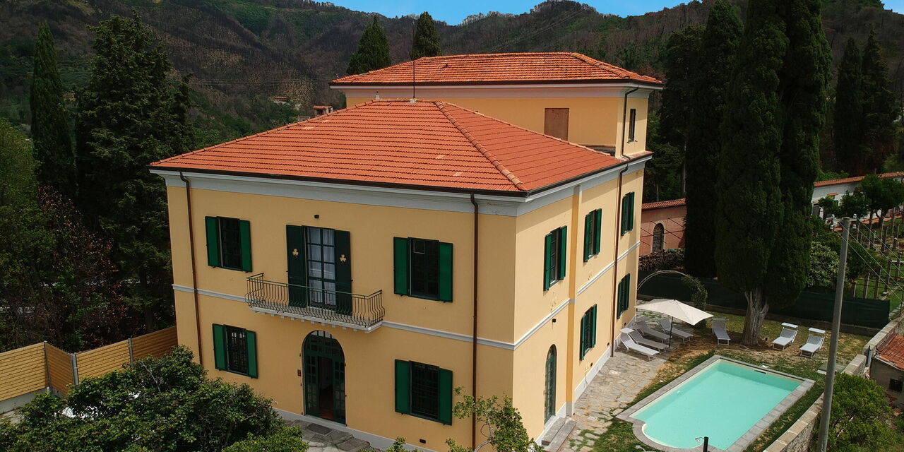 Massarosa Front Lake, The Gargoyles: Autumn, Building Exterior, Spring, Summer