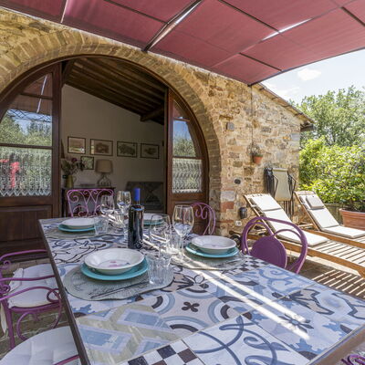 Casa Anita - Castellina In Chianti - Granaio, Tosc: Außen, Ausstattung, Balkon / Terrasse / Patio, Frühling, Herbst, Sommer