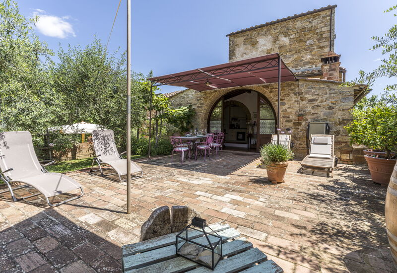 Casa Anita - Castellina In Chianti - Granaio, Tosc: Amenities, Autumn, Building Exterior, Main Entrance, Spring, Summer