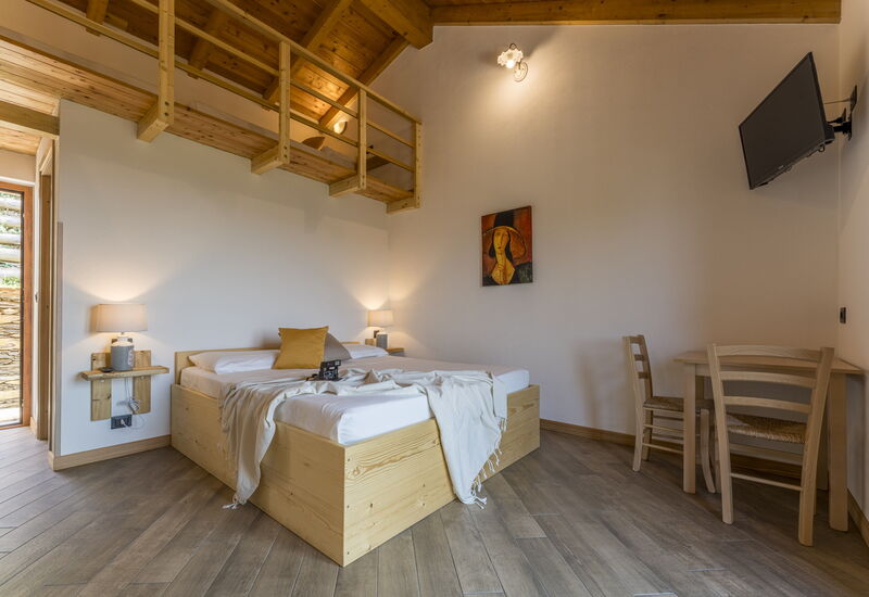 Casa Aurora - Recco, Liguria: Autumn, Bedroom, Building Exterior, Spring, Summer