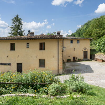 Locanda Di Alberi: Building Exterior, Main Entrance, Outdoor