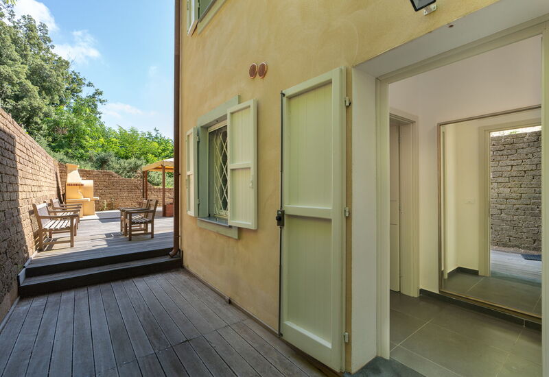 Casa Sul Serra: Bathroom, Building Exterior, Summer