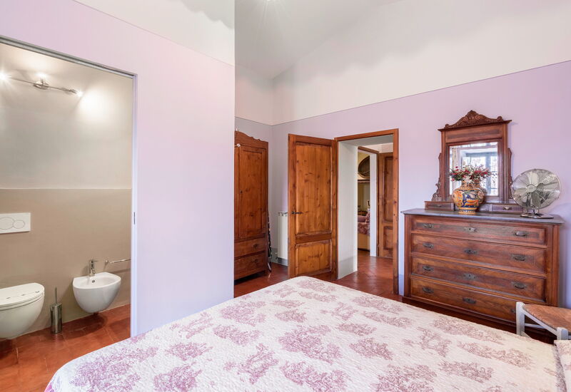 Orcia Panoramic View With Pool: Bedroom