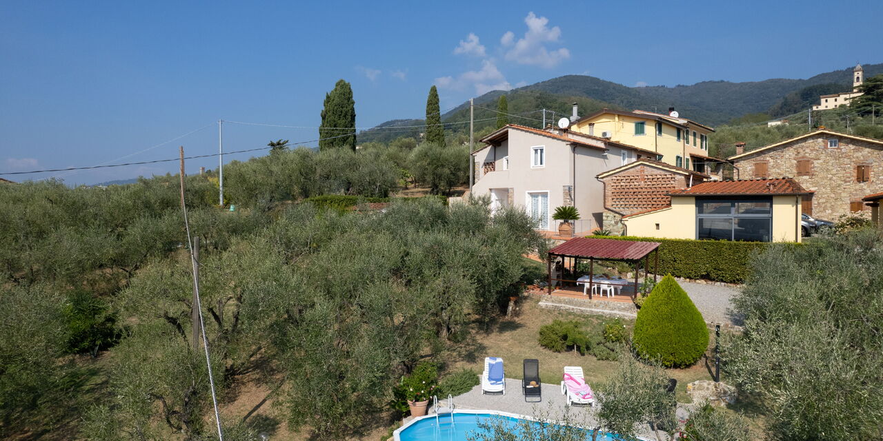 Casa Mony: Autunno, Estate, Esterni, Primavera