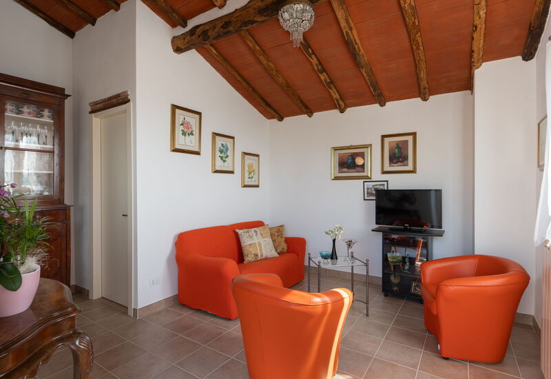 Casa Mony: Autumn, Living Room, Spring, Summer