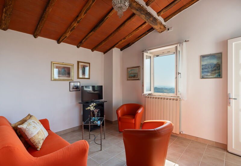 Casa Mony: Autumn, Living Room, Spring, Summer