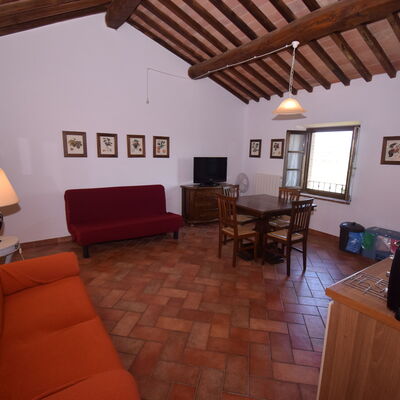 Rocche Di Valiano - Unterkunft:&nbsp;Appartamento Verbena In Siena, Pool Use, Ac: rocche-di-valiano-chianti-castelnuovo-berardenga-verbena-living-room